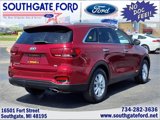 Used 2020 Kia Sorento LX w/ LX I4 Convenience Package image 2
