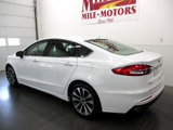 Used 2020 Ford Fusion SE image 4