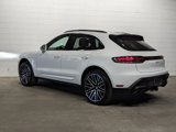 Certified 2025 Porsche Macan image 3