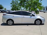 Used 2018 Toyota Prius Four image 2