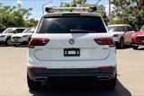 Used 2020 Volkswagen Tiguan SE w/ Panoramic Sunroof Package image 4