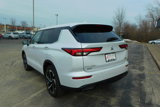 Used 2023 Mitsubishi Outlander SE Black Edition image 5
