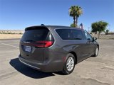 Used 2023 Chrysler Pacifica Touring-L image 5