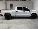 Certified 2022 Chevrolet Silverado 1500 Custom Trail Boss w/ LPO, Dark Essentials Package image 3