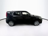 Used 2021 Kia Soul LX image 4