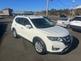 Used 2017 Nissan Rogue SV w/ SV Premium Package image 2