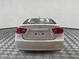 Used 2010 Hyundai Elantra GLS image 4