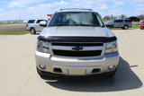 Used 2007 Chevrolet Suburban LT w/ LT Preferred Equipment Group image 2