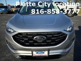 Used 2024 Ford Edge SE w/ Black Appearance Package image 2