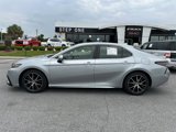 Used 2023 Toyota Camry SE image 4