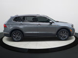 Used 2022 Volkswagen Tiguan SE image 3