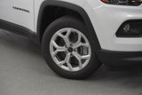 New 2025 Jeep Compass Latitude image 4