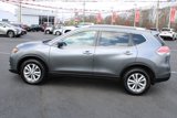 Used 2016 Nissan Rogue SV w/ SV Premium Package image 2