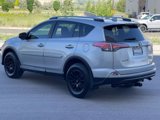 Used 2018 Toyota RAV4 LE image 4