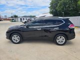 Used 2014 Nissan Rogue SV image 2