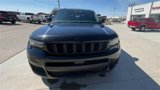 Used 2023 Jeep Grand Cherokee L Laredo image 3