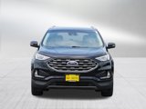 Used 2020 Ford Edge Titanium image 2