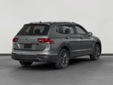 Used 2022 Volkswagen Tiguan SE image 2