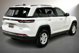 Used 2023 Jeep Grand Cherokee Laredo image 5