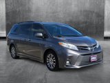 Used 2018 Toyota Sienna XLE w/ XLE Navigation Package image 3