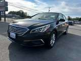 Used 2017 Hyundai Sonata SE image 2