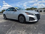 Used 2024 Nissan Altima 2.5 SV image 2