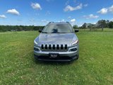 Used 2016 Jeep Cherokee Sport image 5