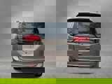 Used 2018 Chrysler Pacifica Limited image 5