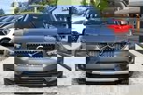 Used 2019 Volvo XC40 T5 Momentum image 2