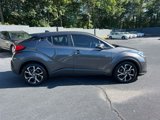 Used 2022 Toyota C-HR XLE image 5