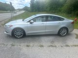 Used 2017 Ford Fusion SE w/ Fusion SE Technology Package image 4