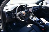 Certified 2025 Porsche Macan image 4