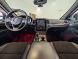Used 2019 Jeep Grand Cherokee Altitude image 2