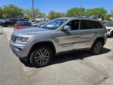 Used 2020 Jeep Grand Cherokee Limited w/ Luxury Group II image 2