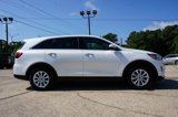 Used 2020 Kia Sorento LX image 3