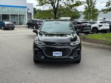 Used 2022 Chevrolet Trax LT w/ Premium Seat Package image 2