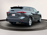 Used 2022 Toyota Highlander LE image 4