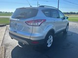 Used 2015 Ford Escape SE w/ Equipment Group 201A image 3