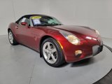 Used 2009 Pontiac Solstice Convertible w/ Preferred Package image 2