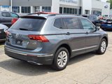 Used 2018 Volkswagen Tiguan SE w/ Panoramic Sunroof Package image 5