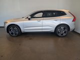 Used 2020 Volvo XC60 T5 Momentum w/ Protection Package image 3