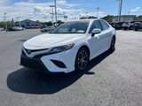 Used 2020 Toyota Camry SE image 3