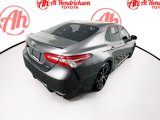 Used 2018 Toyota Camry SE image 3