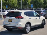 Used 2018 Nissan Rogue SV image 4