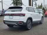 New 2025 Volkswagen Taos SE image 5