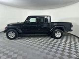 Used 2022 Jeep Gladiator Sport image 4