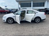 Used 2016 Ford Taurus SEL image 4