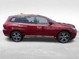 Used 2020 Nissan Pathfinder Platinum image 4