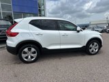 Used 2022 Volvo XC40 T5 Momentum image 3