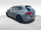Used 2022 Volkswagen Tiguan SE R-Line image 5